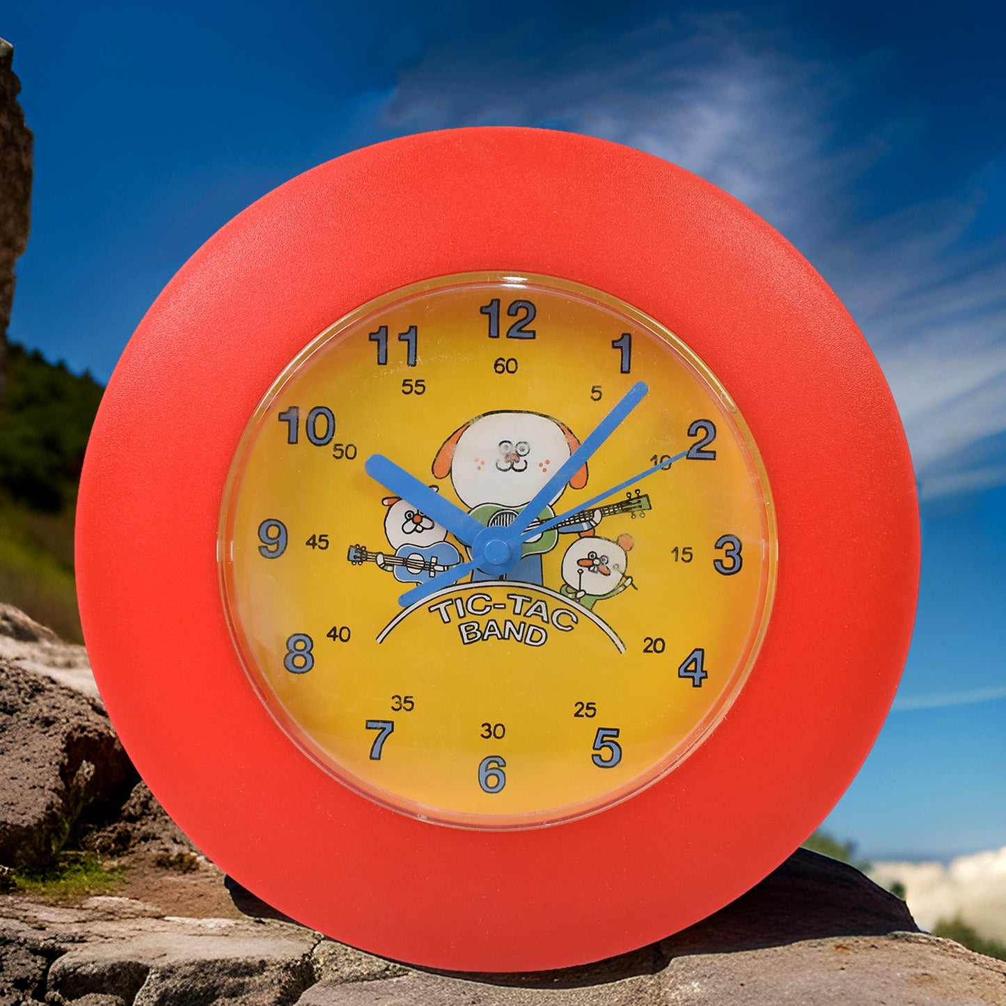 Vintage-inspired Alarm Clock A Timeless Addition To Your Space
